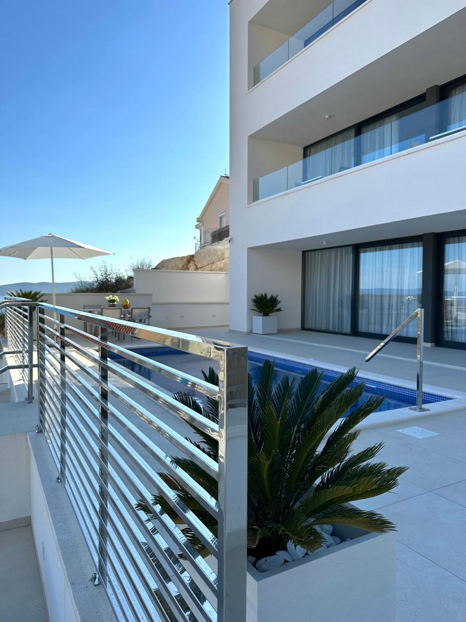 Villa Apartment Danny Baska Voda Exterior photo