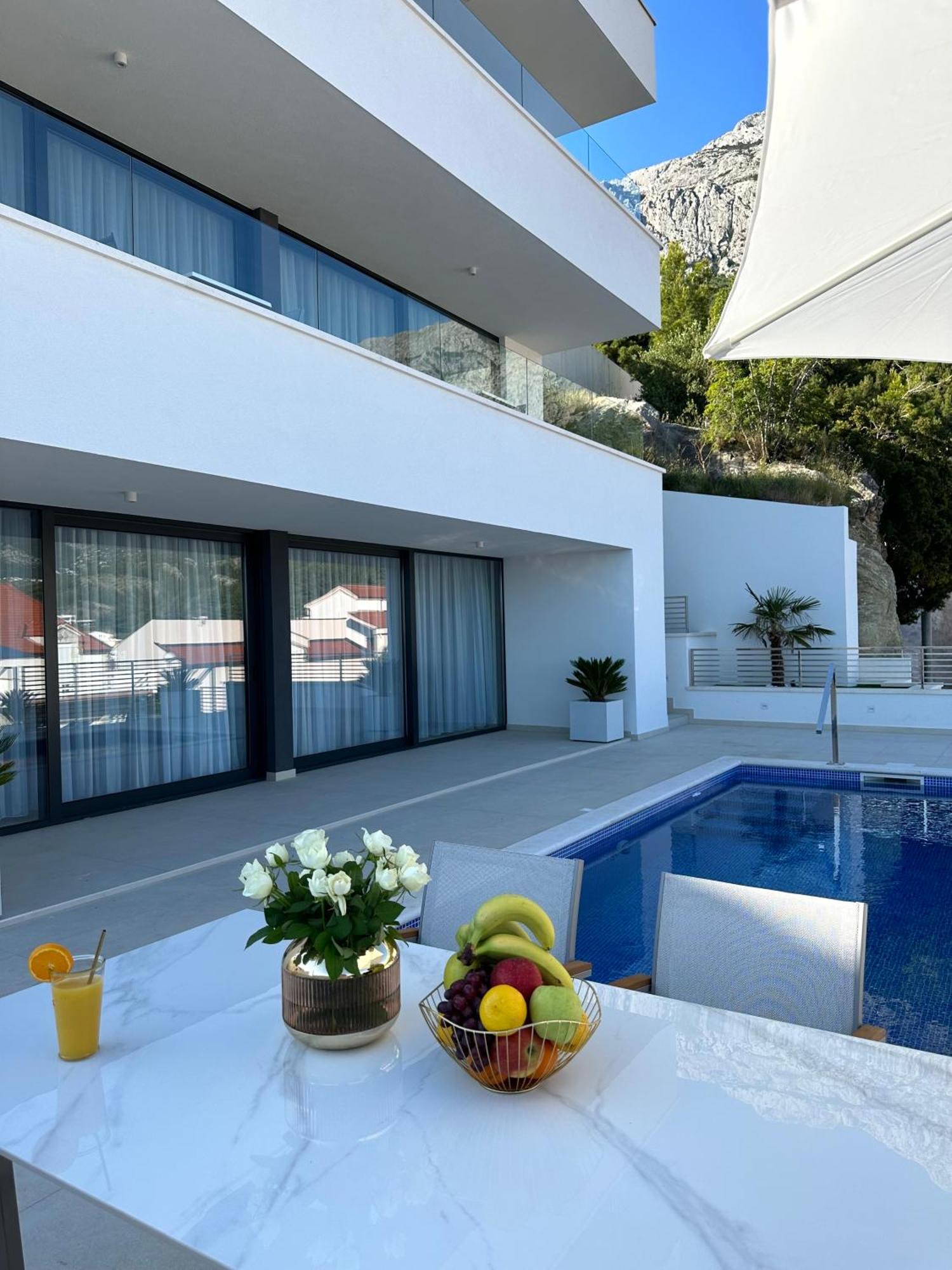 Villa Apartment Danny Baska Voda Exterior photo